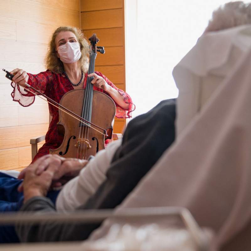 claire Oppert violoncelliste et therapeute