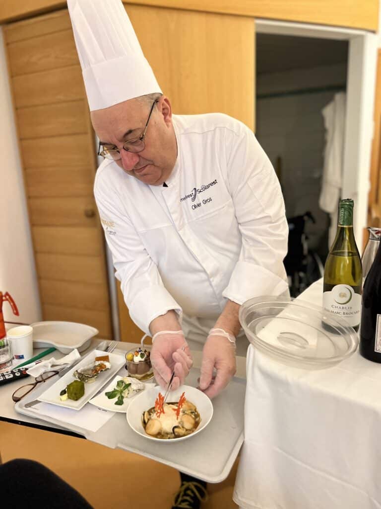 Jeudi 21 novembre : un repas gastronomique au menu pour les patients de la Maison Médicale Jeanne Garnier 3 image00024